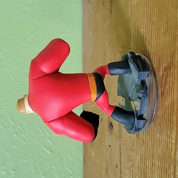 "Bob" Mr. Incredible Infinity Character - Picture 2 of 3